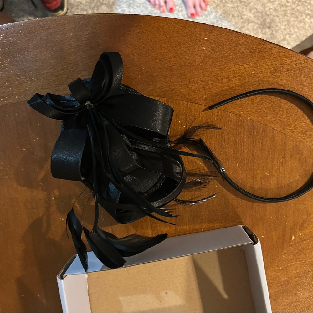 Elegant Black Feathered Headband